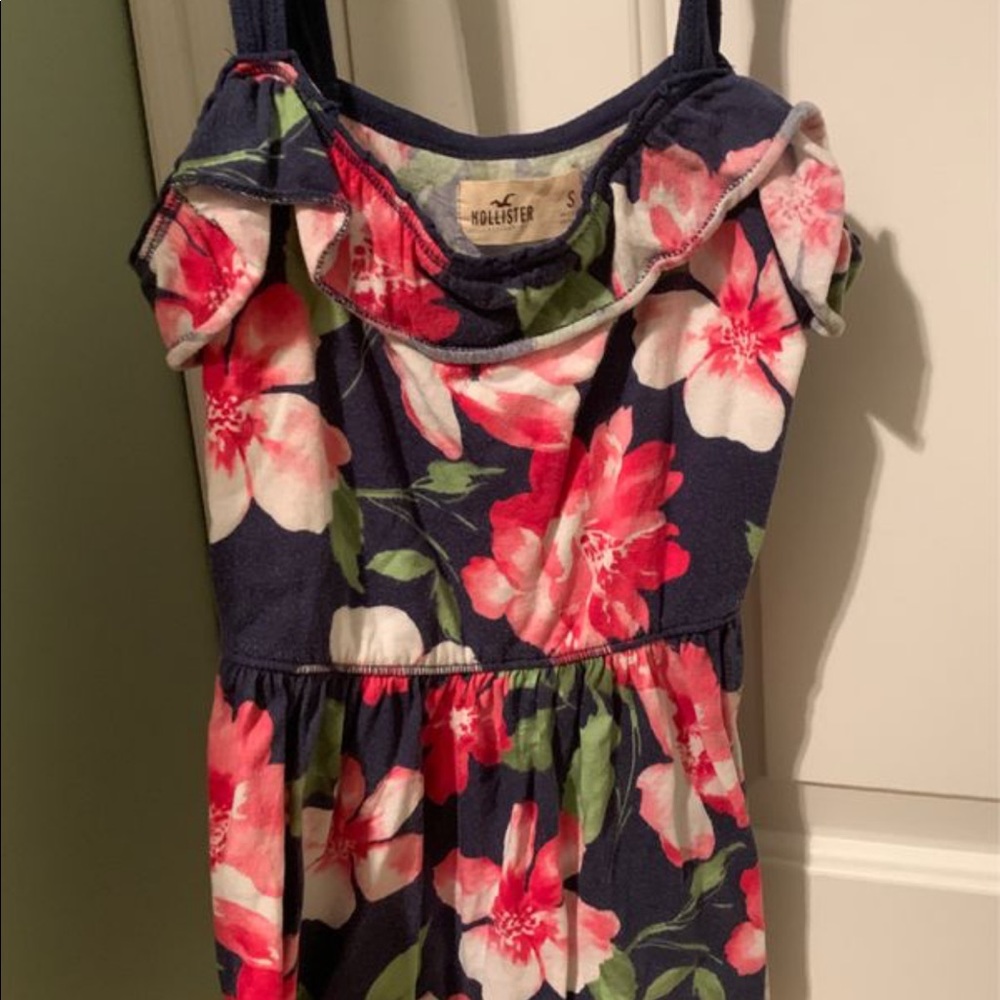 Hollister Floral Top